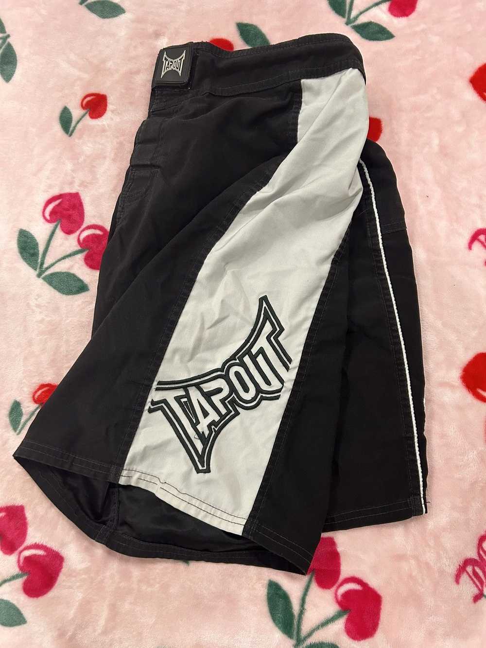 Tapout tapout shorts - image 3