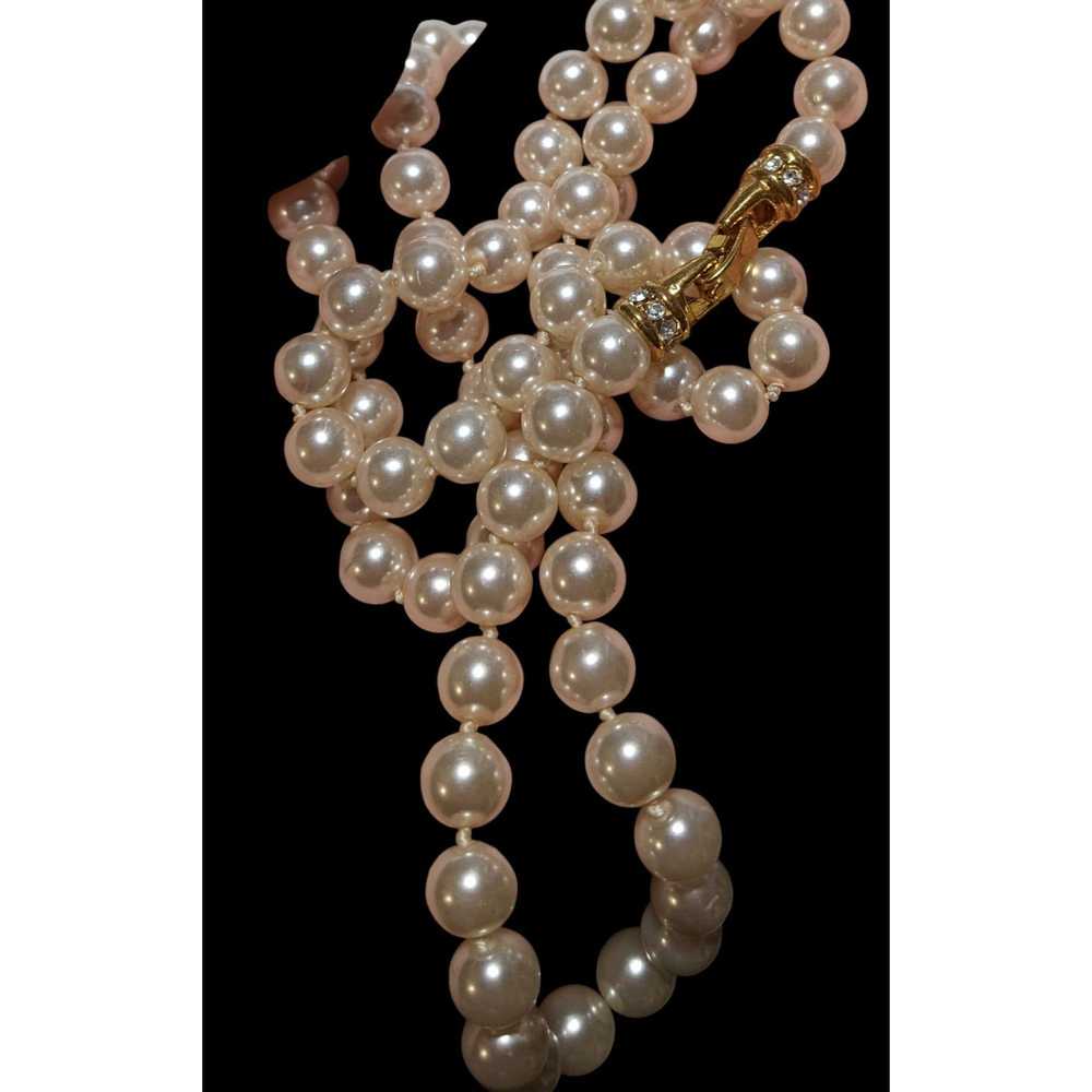 Other Elegant Midcentury Glass Pearl Necklace - image 2