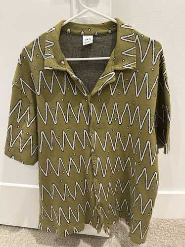 Zara Zara Green Carpet Pattern Button-Down Shirt -