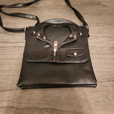 black leather crossbody purse