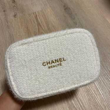 Chanel makeup pouch