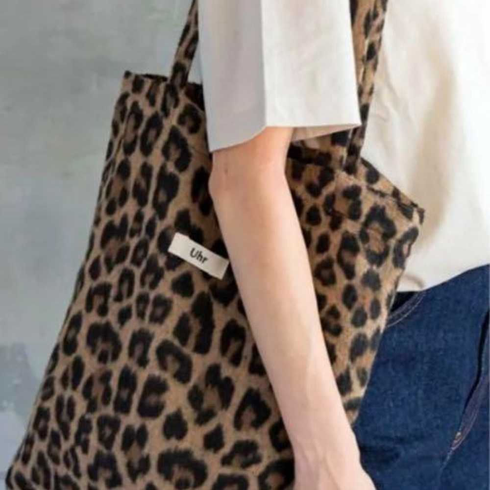 Uhr × Spick & Span LEOPARD Tote Bag - image 4