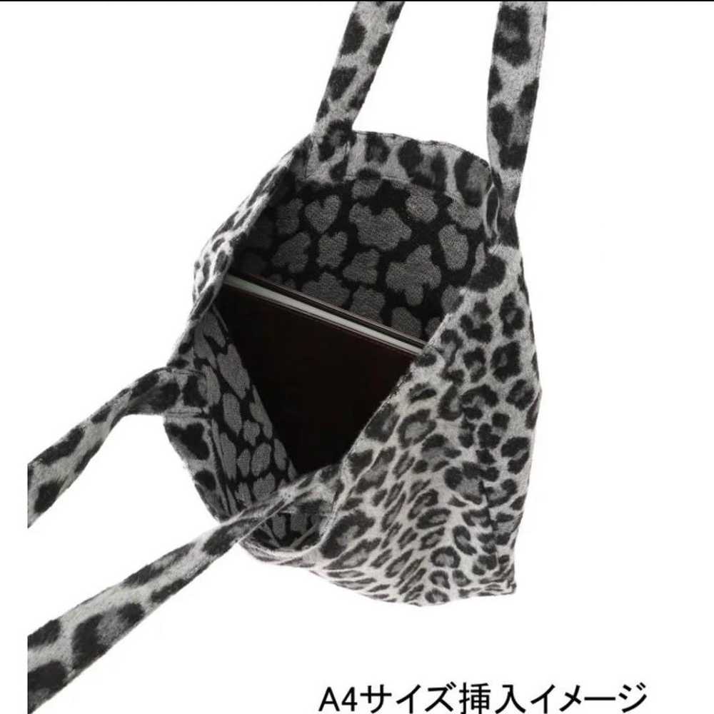 Uhr × Spick & Span LEOPARD Tote Bag - image 5