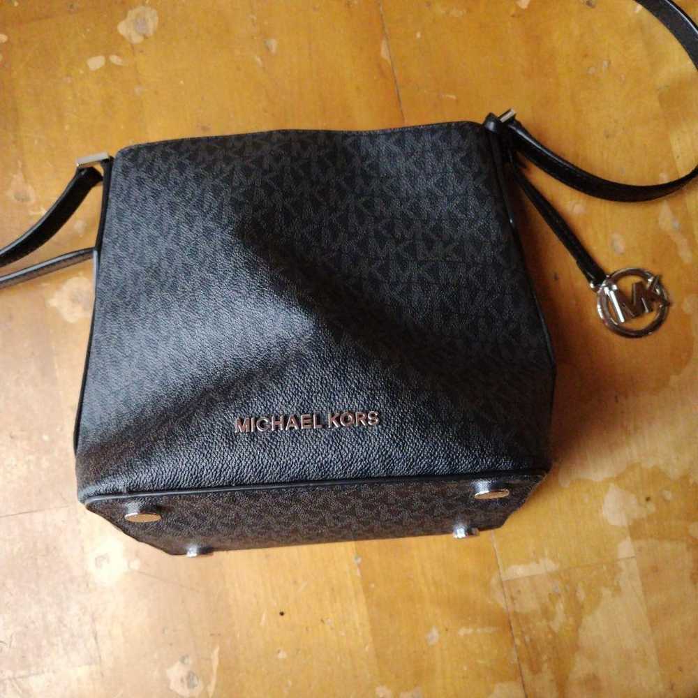 MICHAEL KORS Black Shoulder Bag - image 2