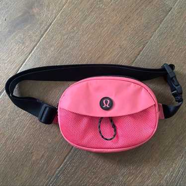 Lululemon belt bag