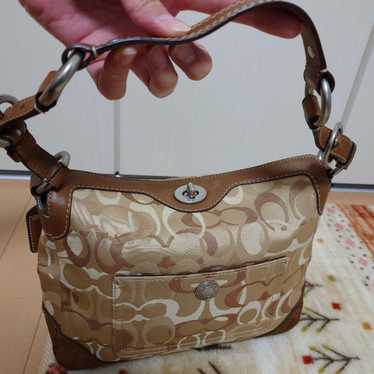 Excellent condition COACH shoulder bag