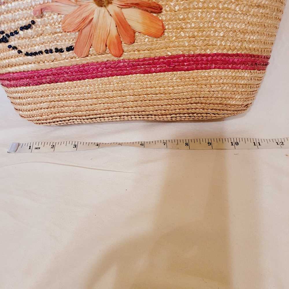 Vintage Flower applique woven wicker tote/beach b… - image 6