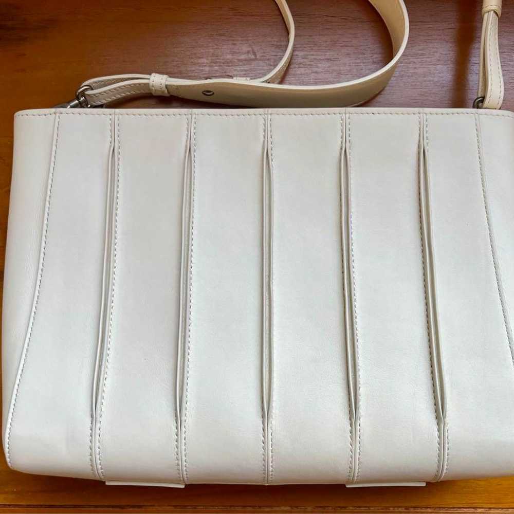 Max Mara White Leather Handbag [Whitney] Regular … - image 2