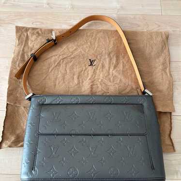 Excellent condition Louis Vuitton handbag