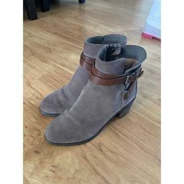 Micheal kors ankle booties 7.5 - image 1