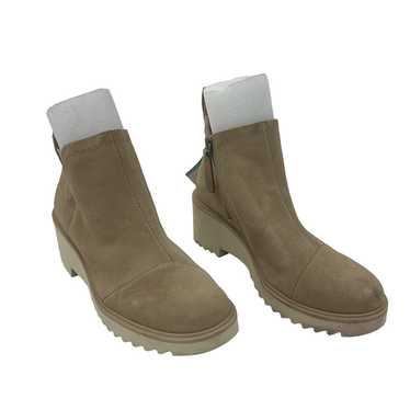 TOMS Beige Suede Ankle Chelsea Boots Women's Size 