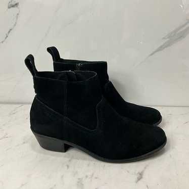 VIONIC Black Suede Leather Ankle Boots