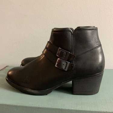 Eastland Women's Stella Boot. Black leather riding