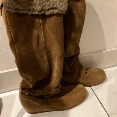 Mouton boots