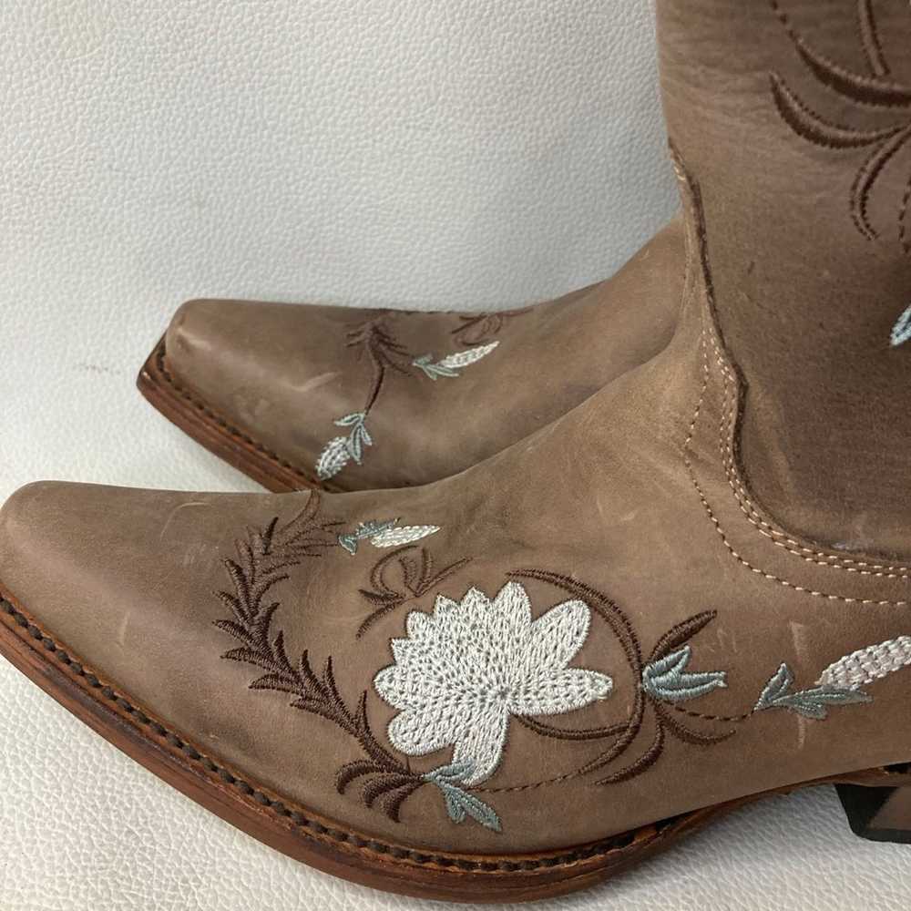 Women’s Shyanne floral western boots - image 3