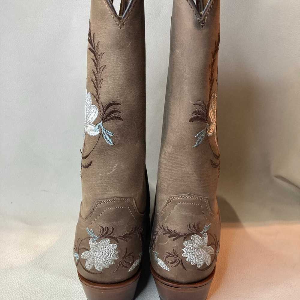 Women’s Shyanne floral western boots - image 4