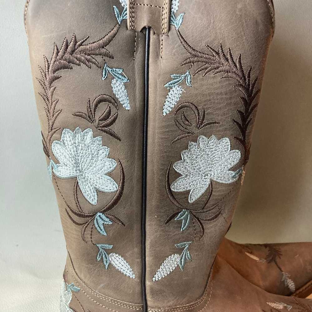 Women’s Shyanne floral western boots - image 7