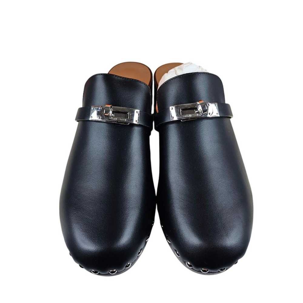 Hermès Carlotta leather mules & clogs - image 3