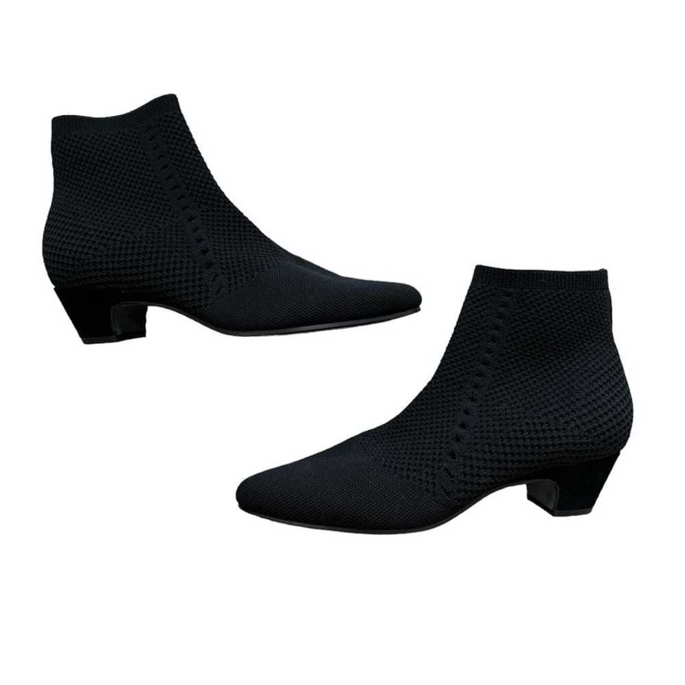 EILEEN FISHER Purl Pull On Booties Black Textured… - image 7