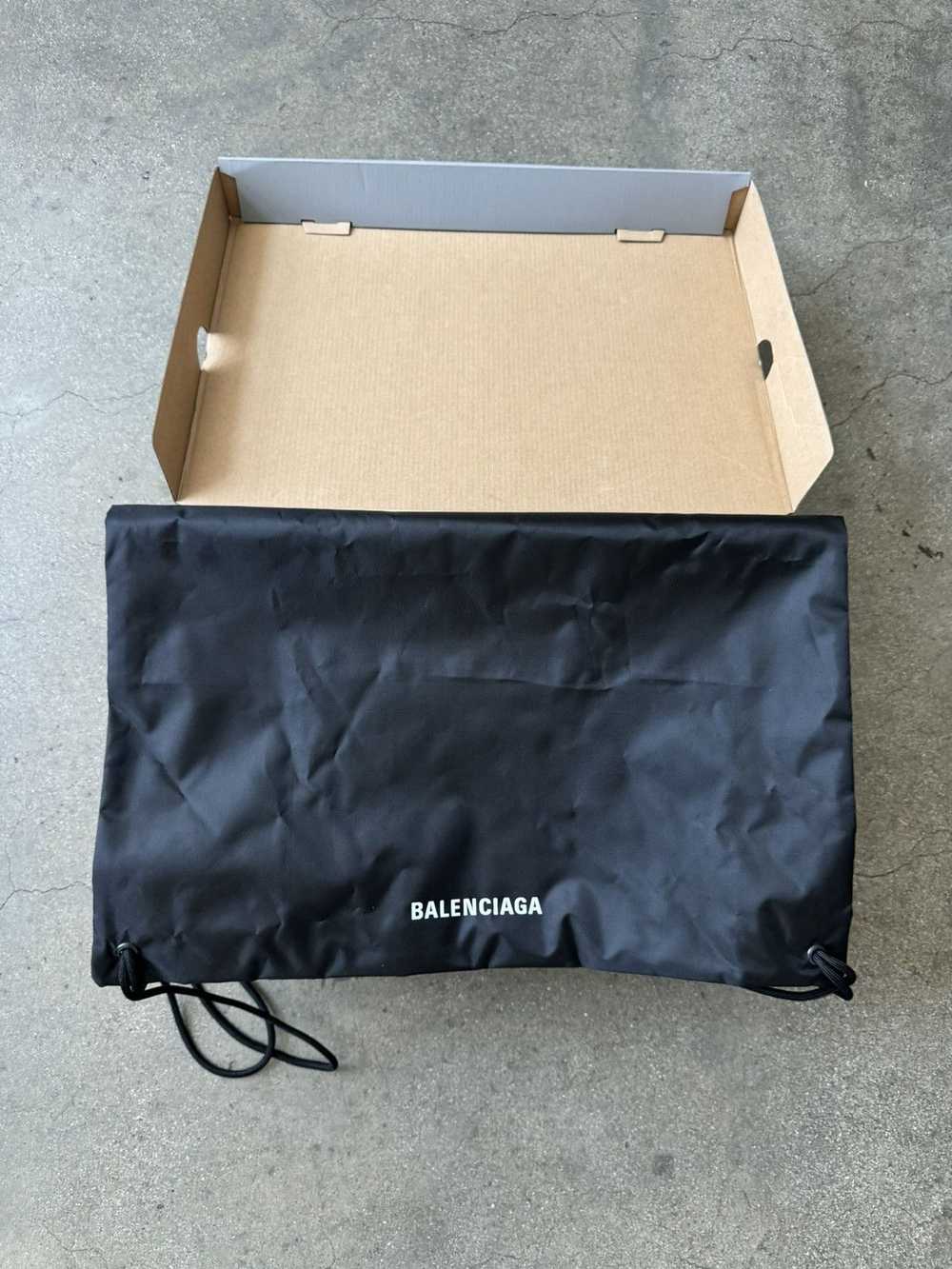 Balenciaga Balenciaga Cargo Sneaker - image 8