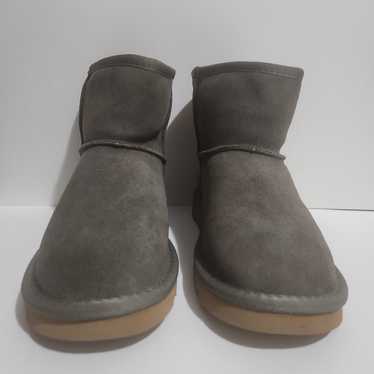 UGG Classic Mini II Boots Green Women's size 8 - image 1