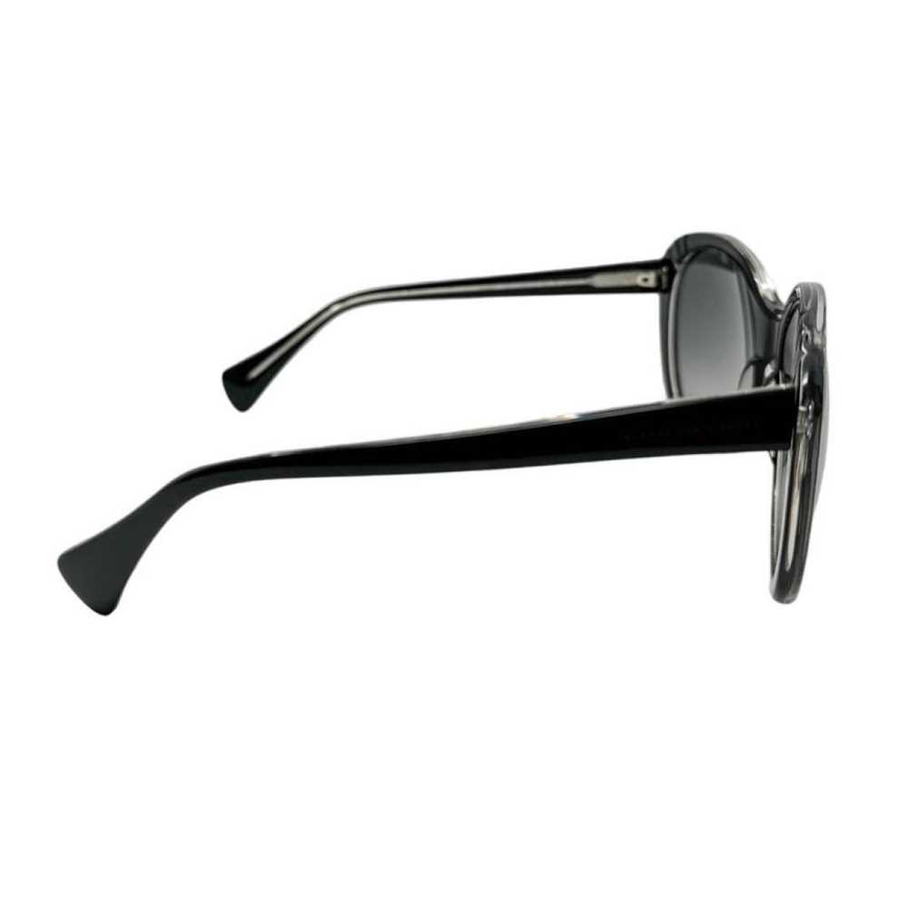 Alexander McQueen Oversized sunglasses - image 8