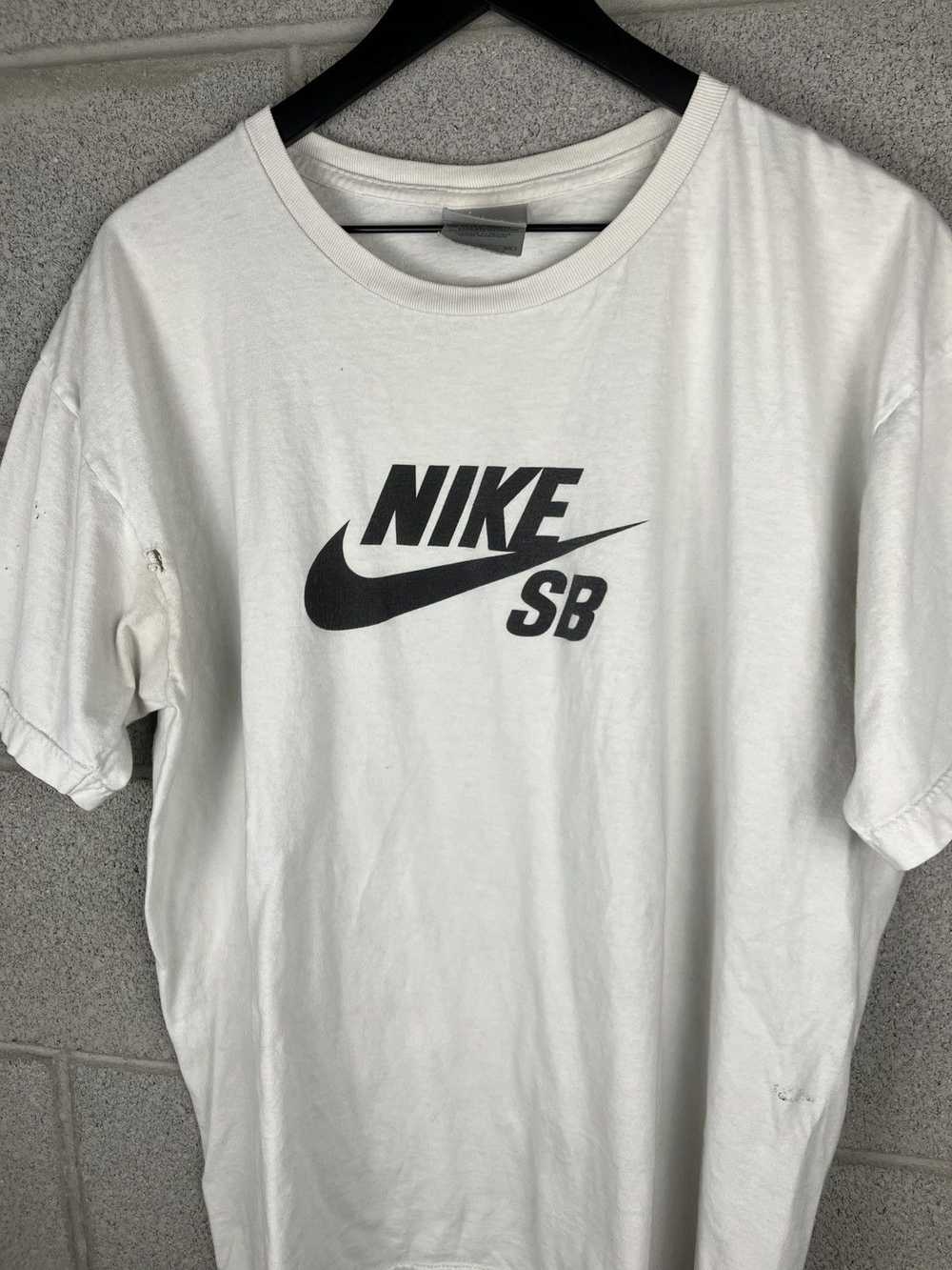 Nike × Tee × Vintage Vintage Y2K Nike SB Distress… - image 2