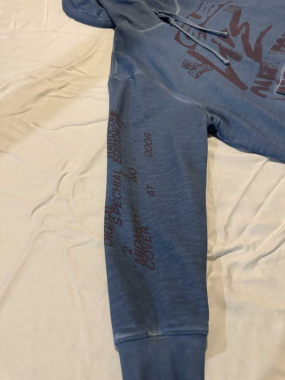 Guess Guess brand washed tour hoodie - image 3