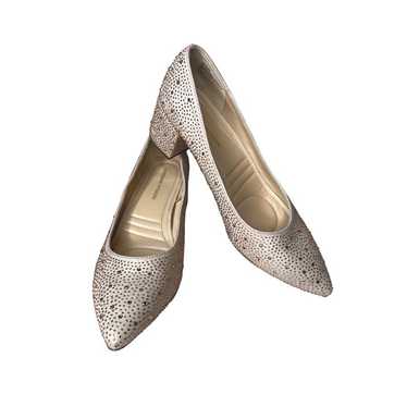 Adrienne Vittadini Fiona Champagne Pump Size 11M