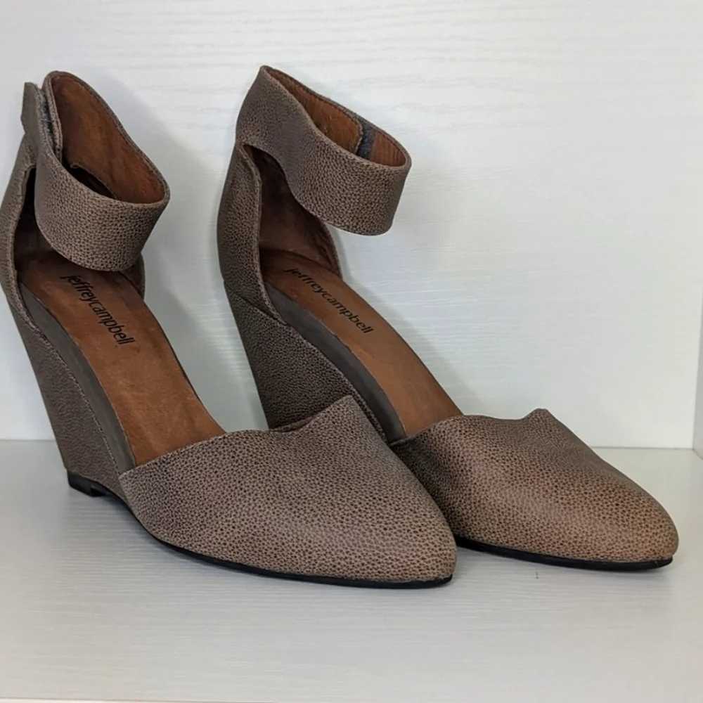 Jeffrey Campbell Tatum Wedge Heels sz 7 - image 1