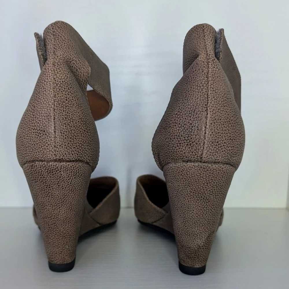 Jeffrey Campbell Tatum Wedge Heels sz 7 - image 4