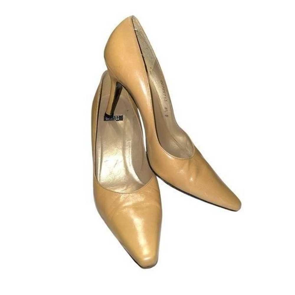 Stuart Weitzman cute classic tan heels! - image 2