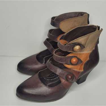 Spring Step L’Artiste Autumn Brown Leather Strappy