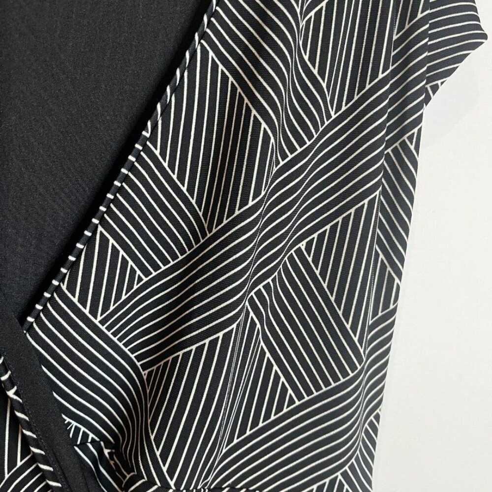 Ann Taylor black and white geometric print wrap d… - image 2