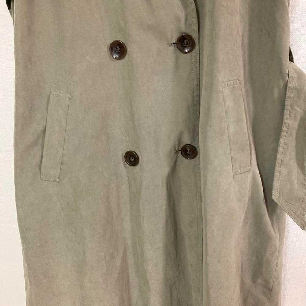 Khaki sleeveless trench coat, size L - image 3