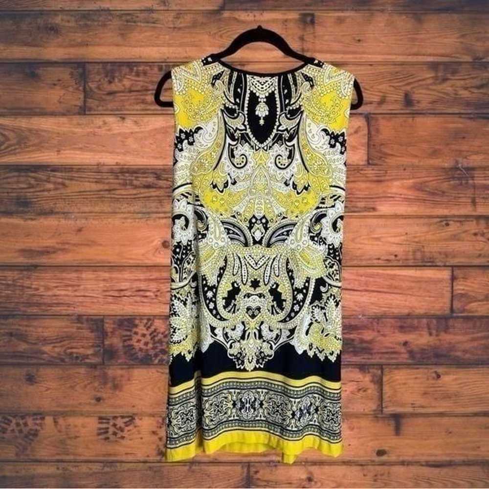 Sandra Darren Yellow Paisley Sleeveless Knee Leng… - image 2