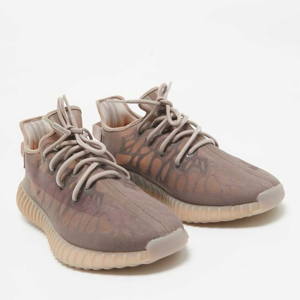 Yeezy x Adidas Trainers - image 3