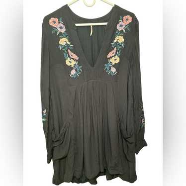 Free People Mia V Neck Gauze Floral Embroidered Tu