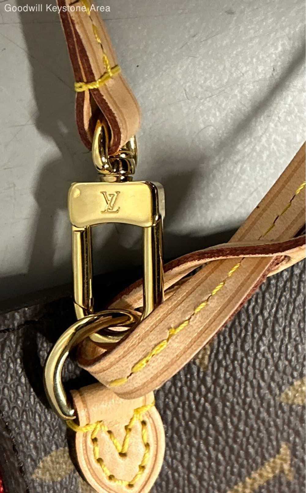 Louis Vuitton Pochette Clutch Wristlet - Certifie… - image 8