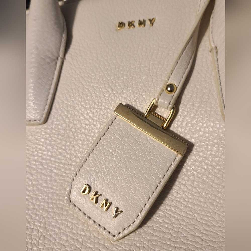 DKNY DKNY Cream Leather Purse - image 3