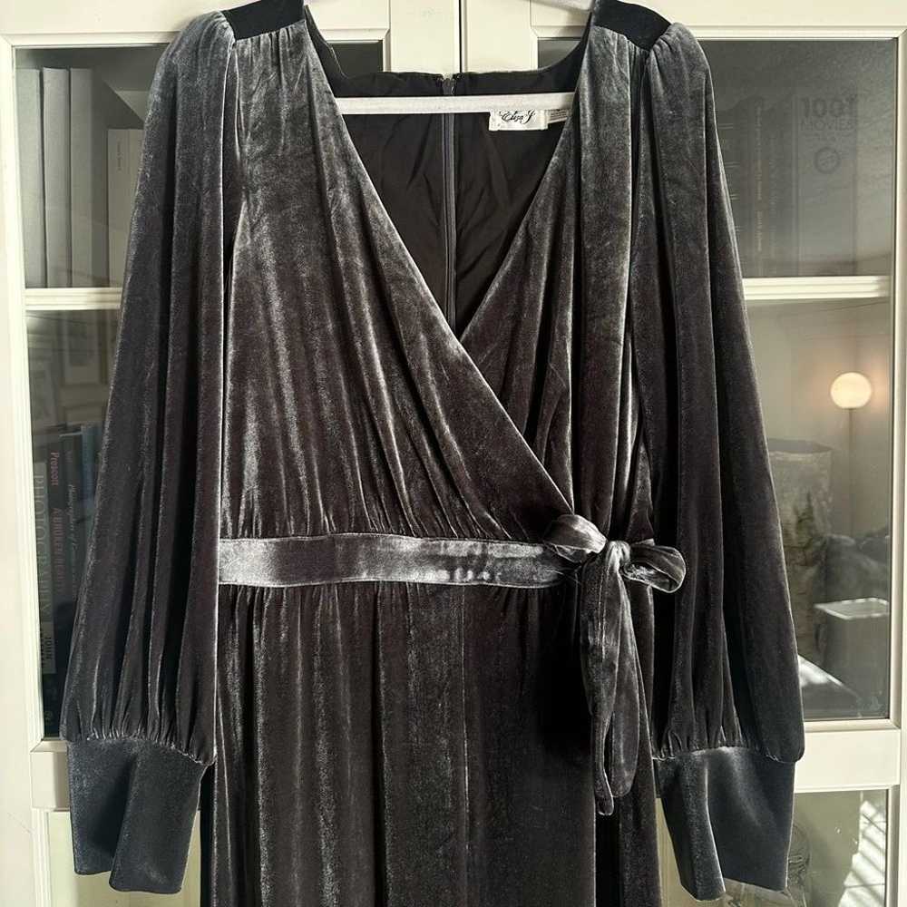 Eliza J Wrap Look Velvet Grey Pewter Jumpsuit EUC… - image 4