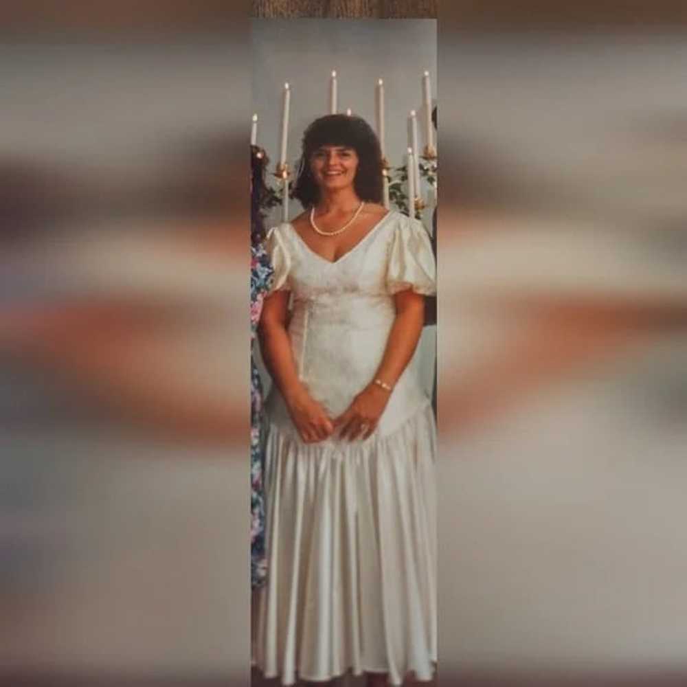 1990 Wedding Dress - image 2