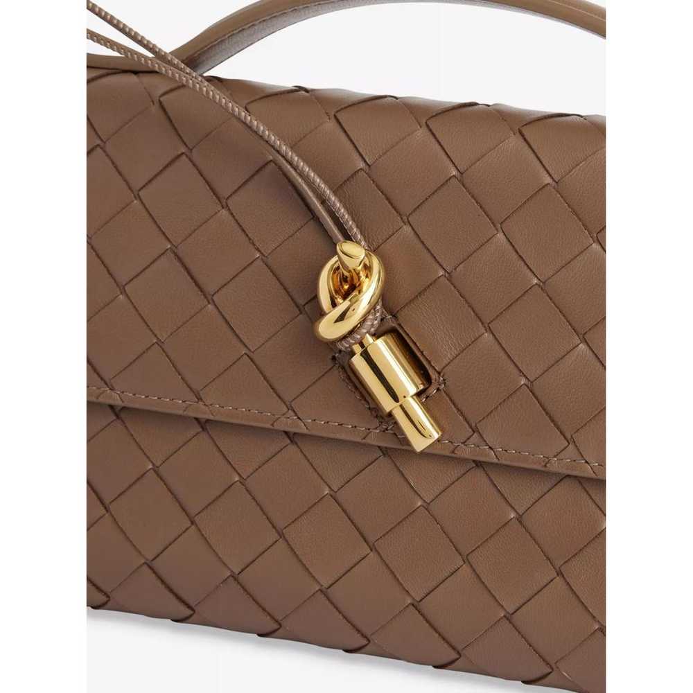 Bottega Veneta Andiamo leather handbag - image 2