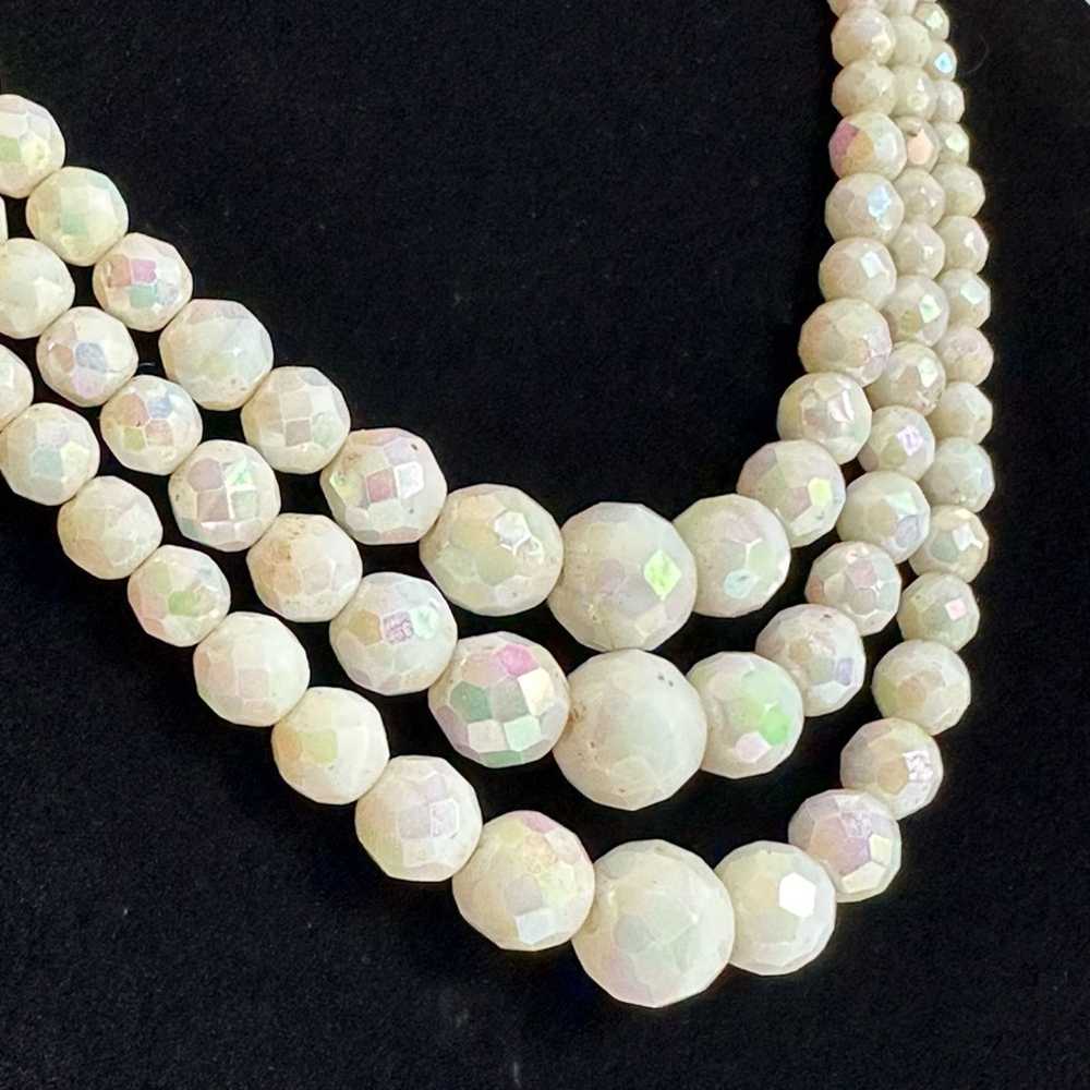 Brand Vintage 80’s White Opalescent 3 Strand Bead… - image 3