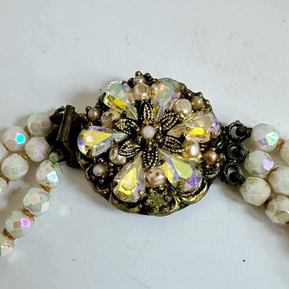 Brand Vintage 80’s White Opalescent 3 Strand Bead… - image 5