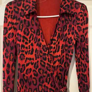 100% Silk Diane von Furstenberg Animal Print Jean… - image 1