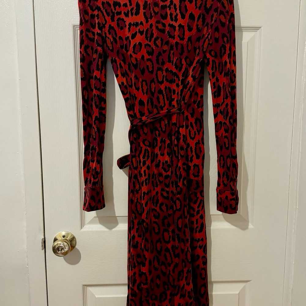 100% Silk Diane von Furstenberg Animal Print Jean… - image 3