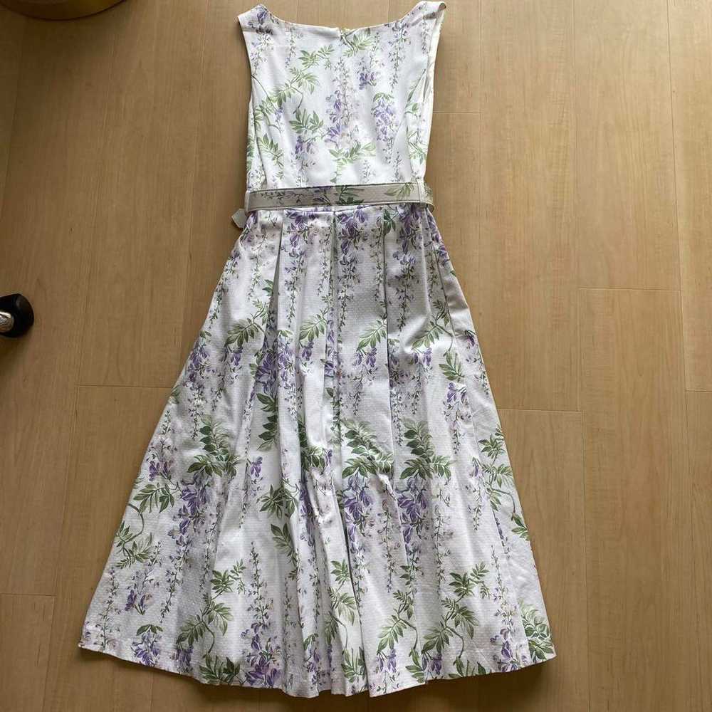 Floral pattern dress, imported, with belt. - image 4