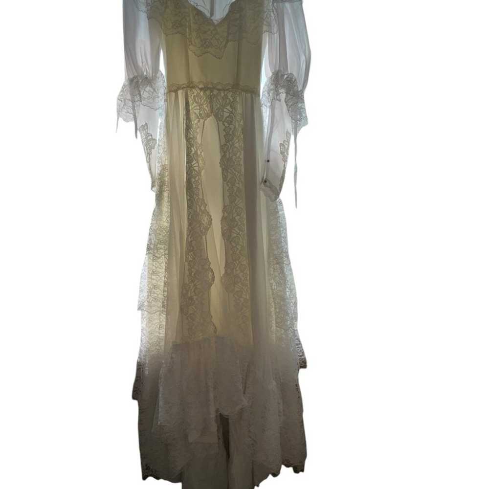 VTG 70s  Alfred Angelo  Wedding dress layered lac… - image 2