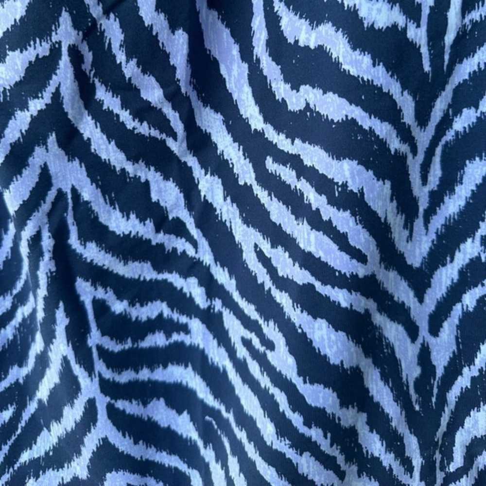 J. McLaughlin Navy Zebra Strip Catalina Cloth Lon… - image 6